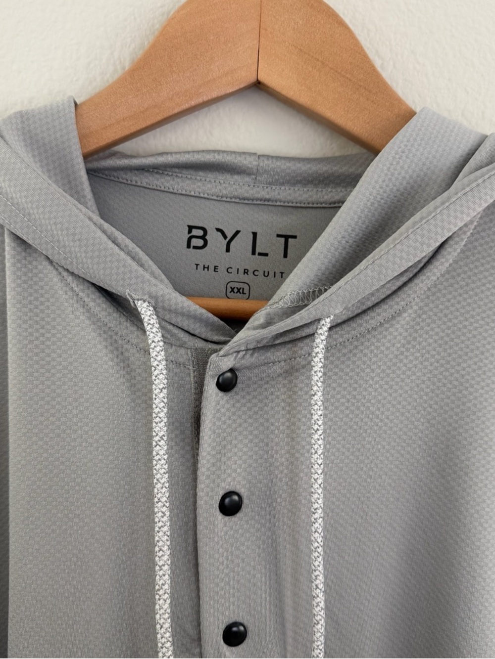 BYLT The Circuit Henley Hoodie Mens XXL Gray Lightweight Pullover Athletic 1/4 - Picture 2 of 6